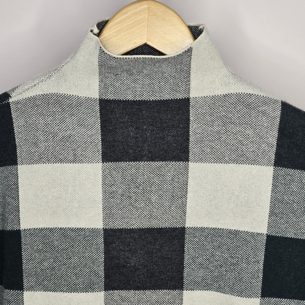 Tahari Mock Turtle Neck Muted Green Black and Gray Checkered Sweater Size XS - Picture 2 of 8